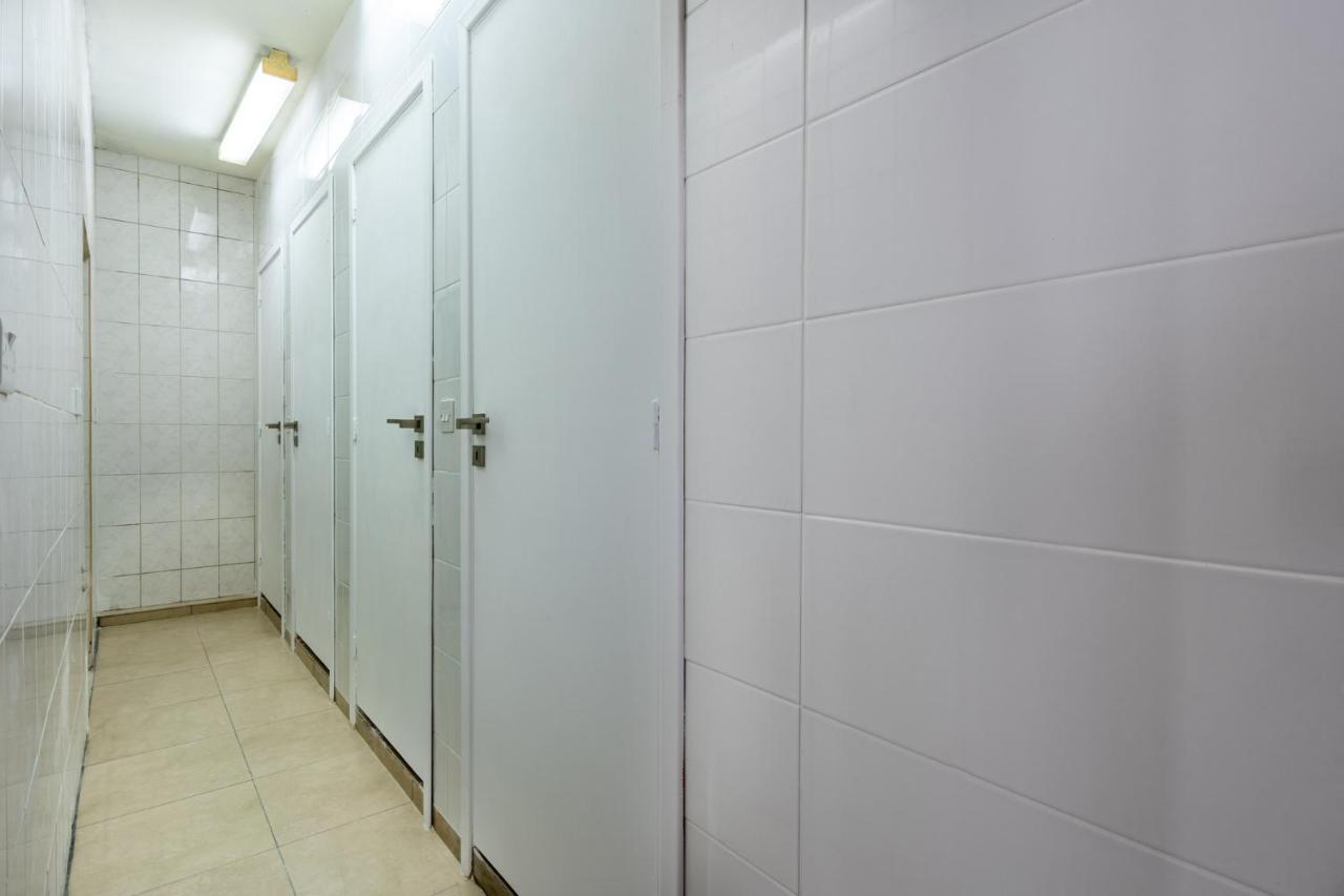 Bee Hostel Limassol Kültér fotó